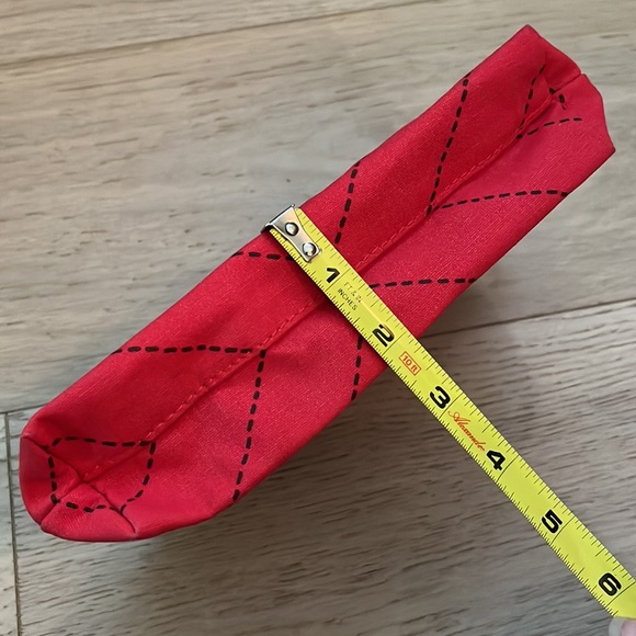 Ester Lauder makeup bag - Picture 11 of 13